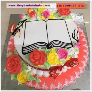 Bánh Sinh Nhật Cuốn Sách - RT28